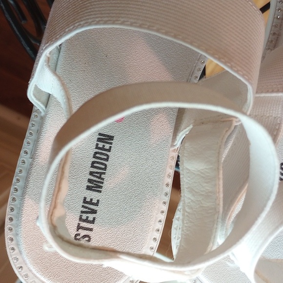Steve Madden Sandals - Picture 4 of 7
